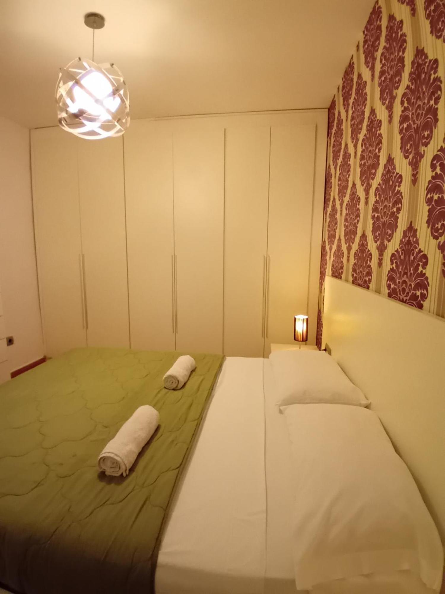 Amplio Apartamento Centro De Alicante Dış mekan fotoğraf